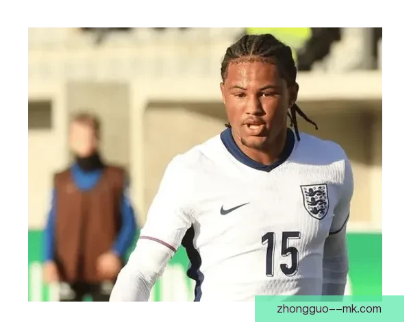 拜仁慕尼黑计划夏窗引进英格兰U19后卫萨缪尔阿米萨引发关注