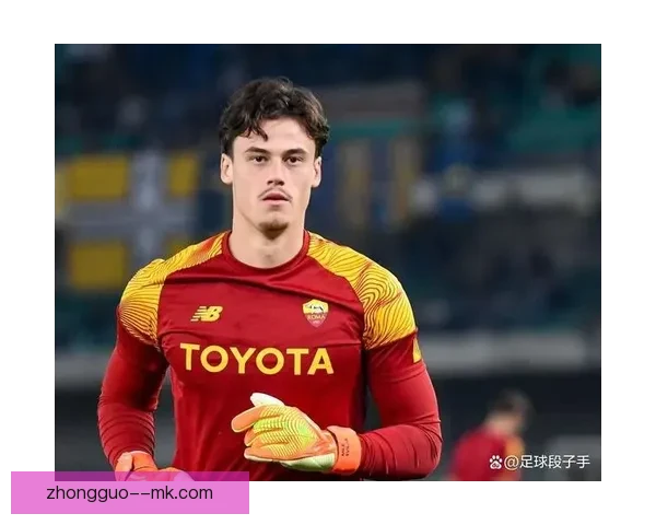 斯维拉尔欧联杯点球大战两次神扑力挽狂澜拯救罗马