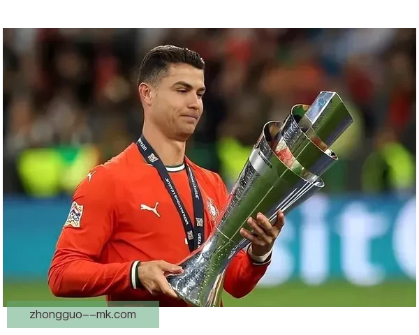 米特罗维奇沙特联连番破门势头强劲紧咬C罗进球榜