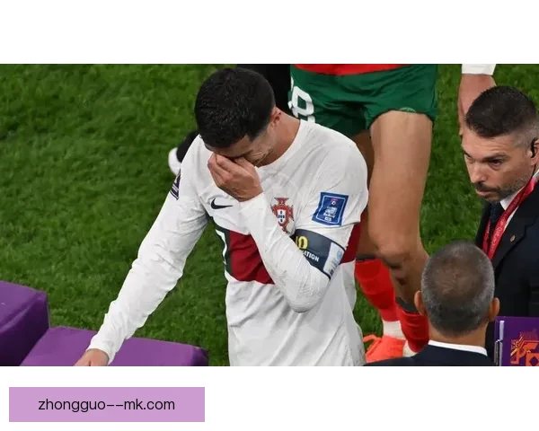 迪巴拉状态爆棚双射一助力罗马豪取胜利